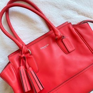 Coach, Coral Medium Purse, Never Used, Perfect for Spring